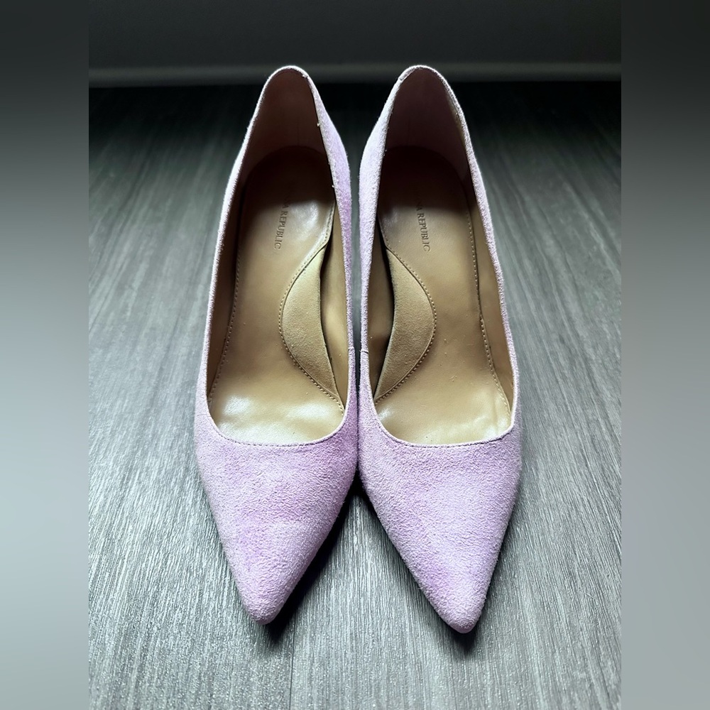 Banana Republic Lavender Suede Heels